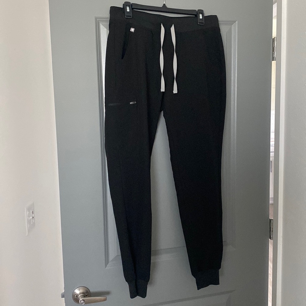 Figs Black Zamora Jogger Medium Tall